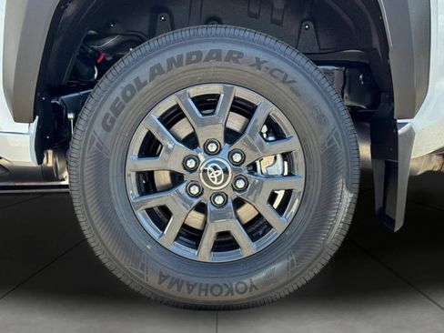 New 2026 Toyota 4Runner SR5 AWD/4WD image 33