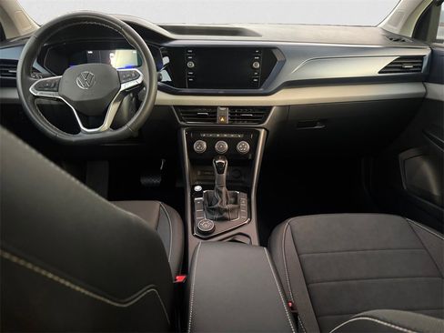 Certified 2023 Volkswagen Taos SE w/ Panoramic Sunroof Package image 10