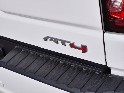 New 2026 GMC Sierra 1500 AT4 w/ AT4 Premium Package image 6