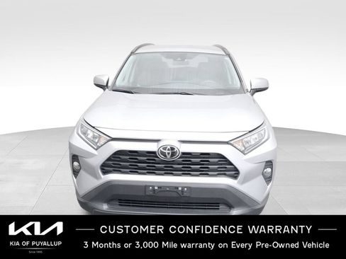 Used 2021 Toyota RAV4 XLE w/ XLE Grade Weather Package AWD/4WD image 2