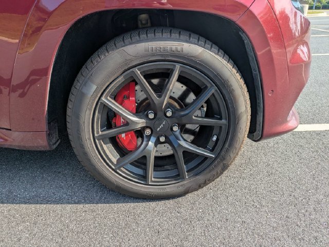 Used 2021 Jeep Grand Cherokee SRT AWD/4WD image 11