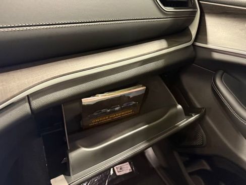 New 2025 Jeep Grand Cherokee Limited image 29