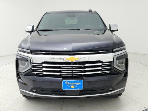 Used 2025 Chevrolet Tahoe Premier AWD/4WD image 2