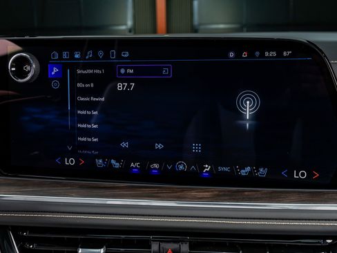 Used 2025 Chevrolet Suburban Premier w/ Sun And Tow Package image 21