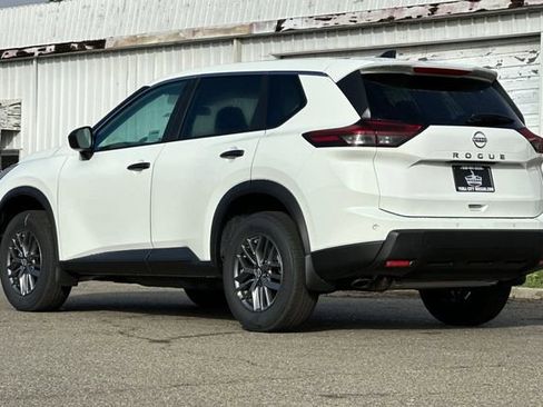 New 2026 Nissan Rogue S image 6