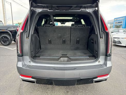 Used 2021 Cadillac Escalade Premium Luxury w/ Driver Assist Tech Package AWD/4WD image 25