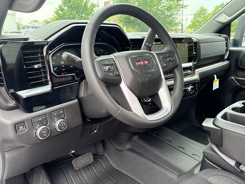 New 2026 GMC Sierra 3500 SLE AWD/4WD image 11