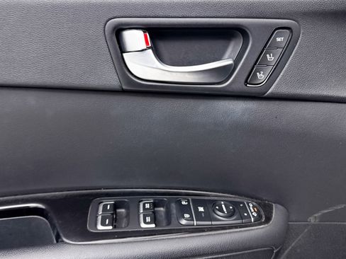 Used 2017 Kia Optima SX image 23