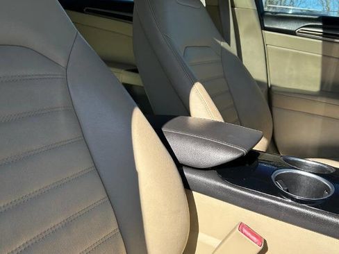 Used 2013 Ford Fusion SE image 50