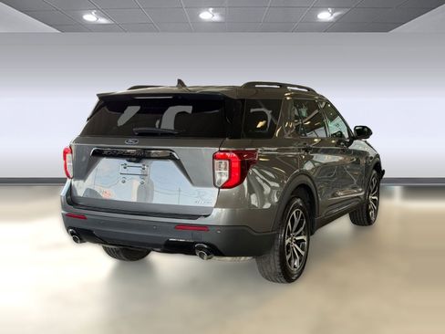 Certified 2023 Ford Explorer ST-Line image 9