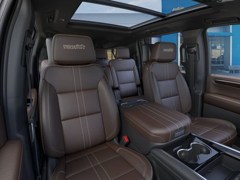 New 2026 Chevrolet Suburban High Country AWD/4WD image 17