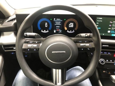 Used 2025 Hyundai Sonata SE image 24