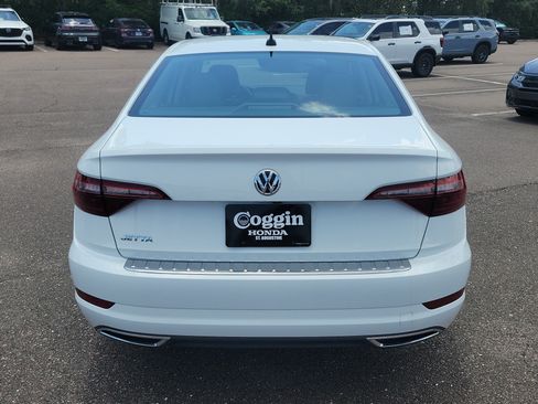 Used 2021 Volkswagen Jetta SEL Premium FWD image 4