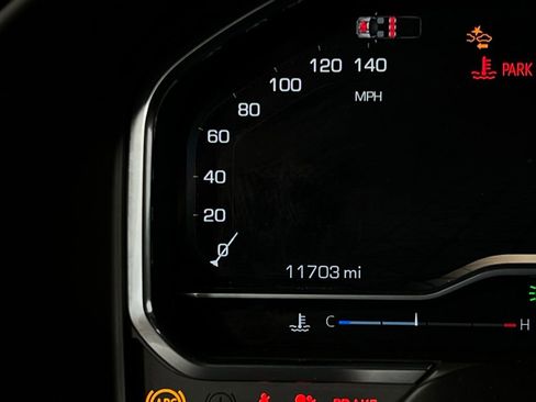 Used 2025 GMC Sierra 2500 AT4 image 20