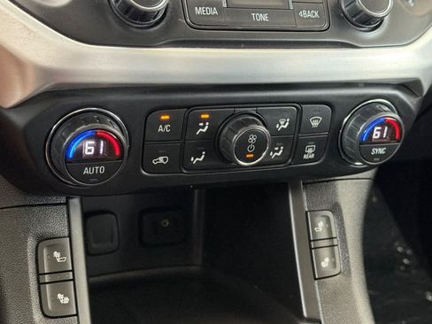 Used 2019 GMC Acadia SLT AWD/4WD image 24