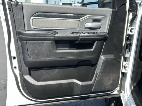 Used 2023 RAM 2500 Big Horn w/ Level 1 Equipment Group image 22