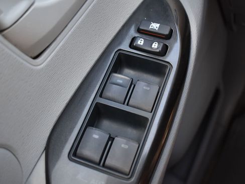 Used 2014 Toyota Sienna LE FWD image 14