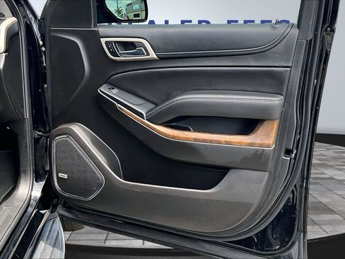 Used 2018 GMC Yukon Denali AWD/4WD image 29