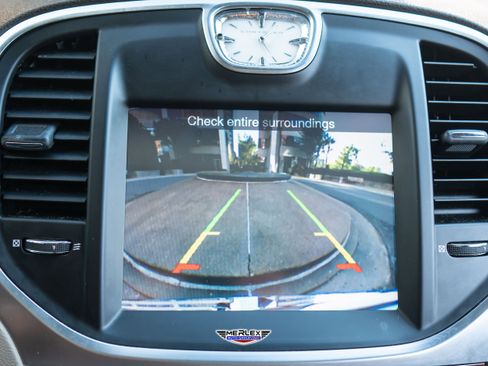 Used 2011 Chrysler 300 Limited w/ Luxury Group RWD image 30