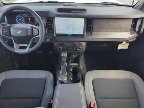 New 2025 Ford Bronco 4-Door image 13