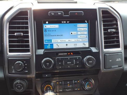 Used 2016 Ford F150 XLT w/ Equipment Group 302A Luxury AWD/4WD image 21