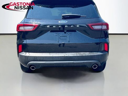 Used 2025 Ford Escape ST-Line FWD image 7