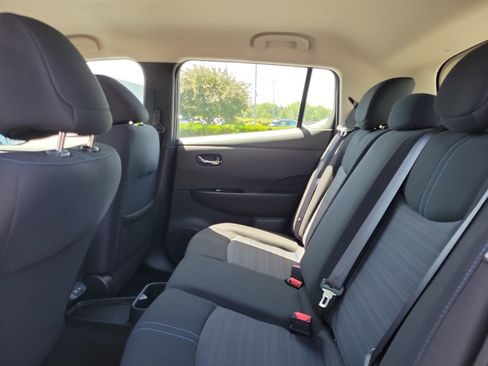 Certified 2024 Nissan Leaf SV Plus FWD image 11