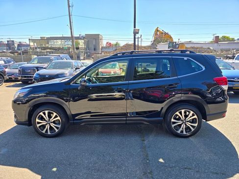 Used 2023 Subaru Forester Limited AWD/4WD image 6