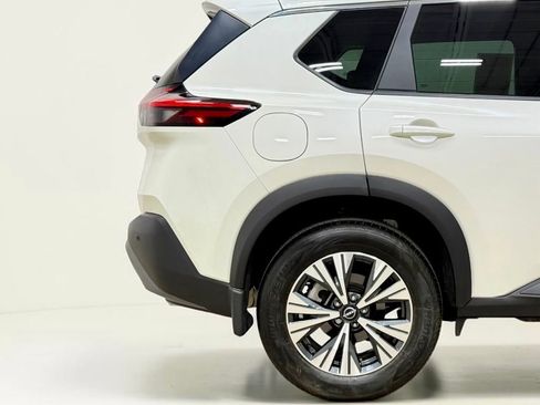Used 2023 Nissan Rogue SV AWD/4WD image 12