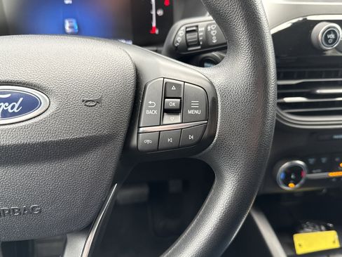 Used 2025 Ford Escape Active image 19