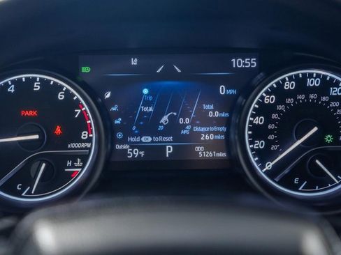 Used 2024 Toyota Camry SE image 39