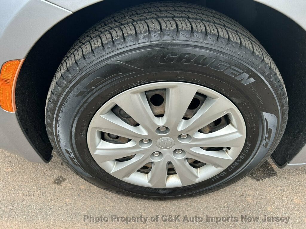 Used 2020 Chrysler Voyager L FWD image 48