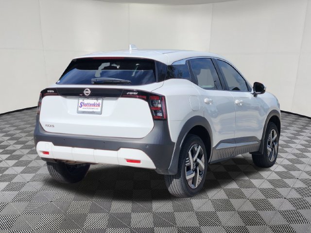 Used 2025 Nissan Kicks SV FWD image 5