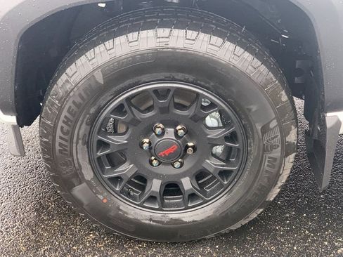 New 2025 Toyota 4Runner TRD Off-Road Premium image 32