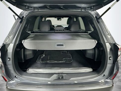 Used 2025 Subaru Forester Premium image 27