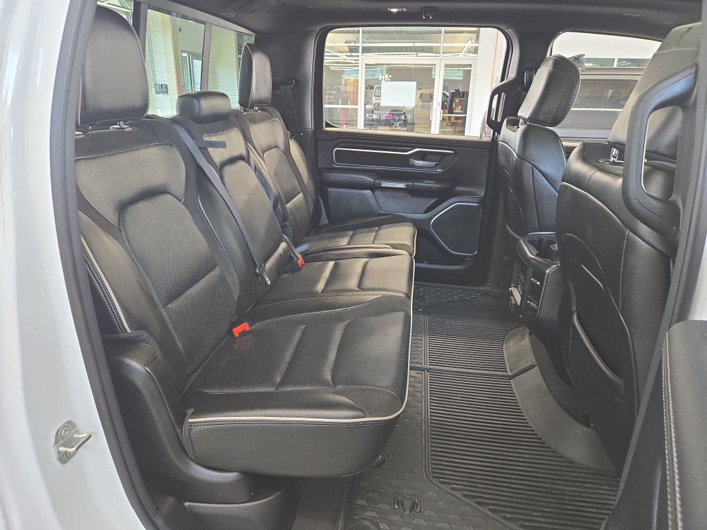 Used 2024 RAM 1500 Laramie AWD/4WD image 16