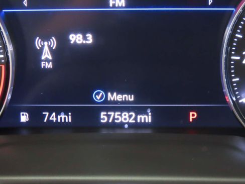 Used 2023 Buick Envision Essence image 9