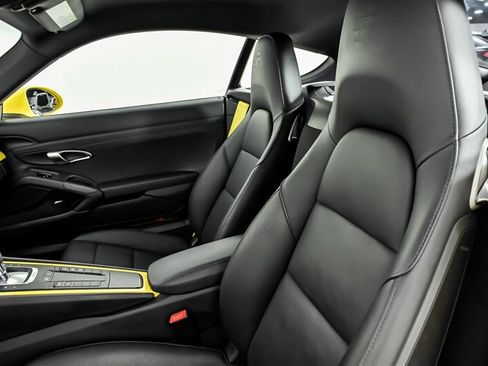 Used 2021 Porsche 718 Cayman S RWD image 17