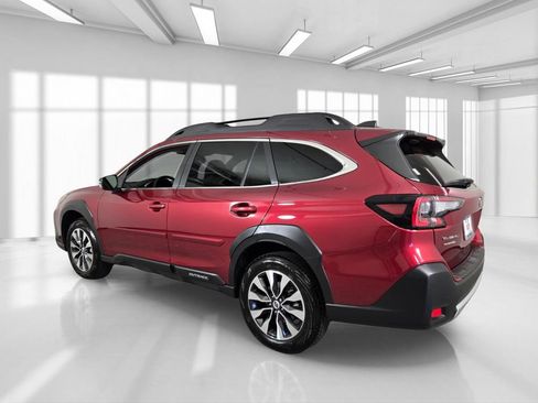 Certified 2025 Subaru Outback Limited AWD/4WD image 5