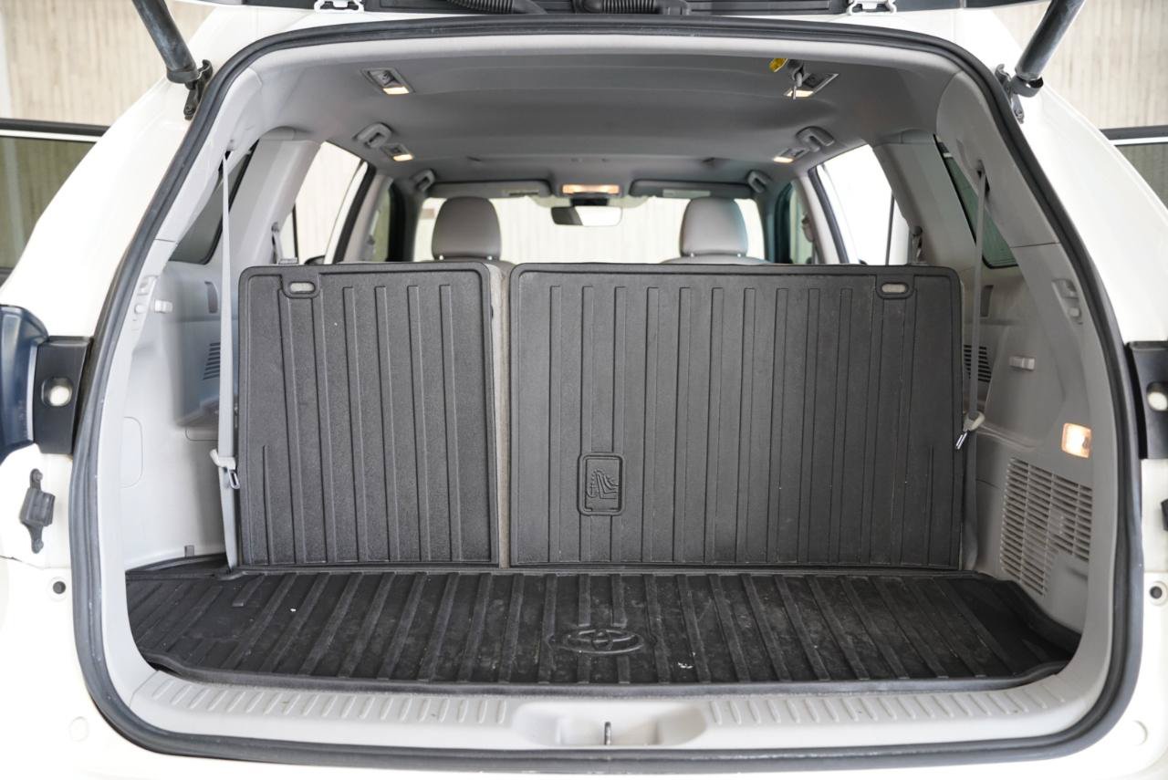 Used 2017 Toyota Highlander Limited FWD image 39