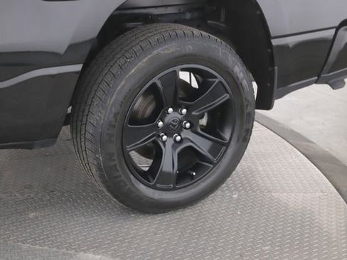 Used 2024 RAM 1500 Big Horn AWD/4WD image 14
