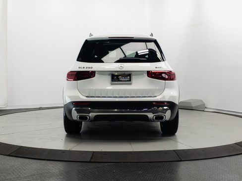 Certified 2026 Mercedes-Benz GLB 250 4MATIC image 25