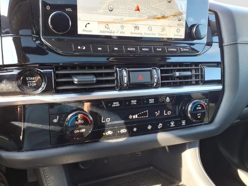 Used 2025 Nissan Pathfinder SL w/ SL Premium Package AWD/4WD image 20