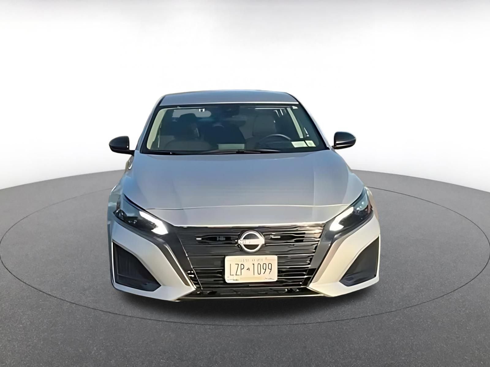 Used 2026 Nissan Altima 2.5 SV FWD image 4