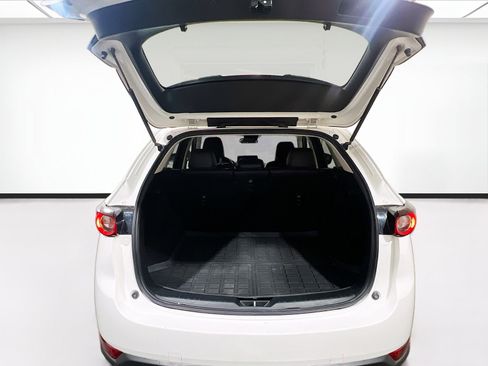 Used 2021 MAZDA CX-5 Touring image 19