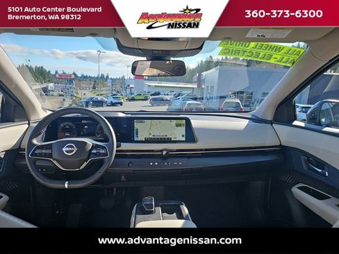 Used 2024 Nissan Ariya AWD image 23