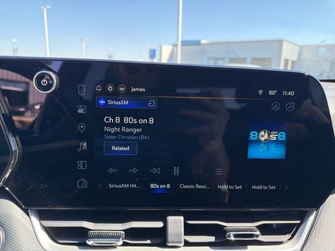 Used 2025 Chevrolet Equinox LT w/ Convenience Package II image 16