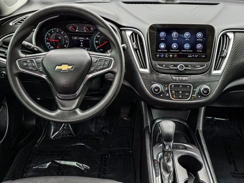 Certified 2025 Chevrolet Malibu LT image 34