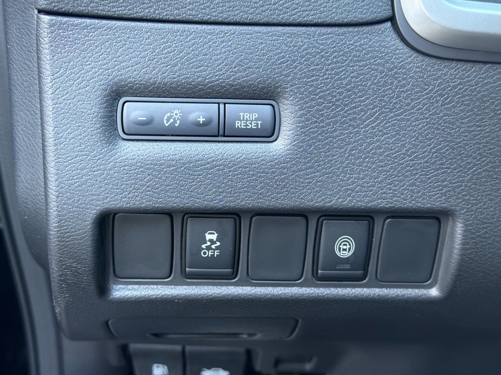 Used 2023 Nissan Murano SV w/ Cargo Package FWD image 34