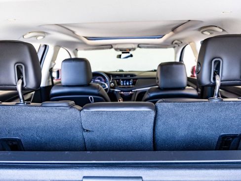 Used 2017 Cadillac XT5 Luxury w/ Driver Awareness Package FWD image 28